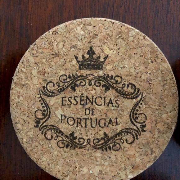 2 ESSENCIAS DE PORTUGAL EUCALYPTUS SOAPS - Picture 5 of 8